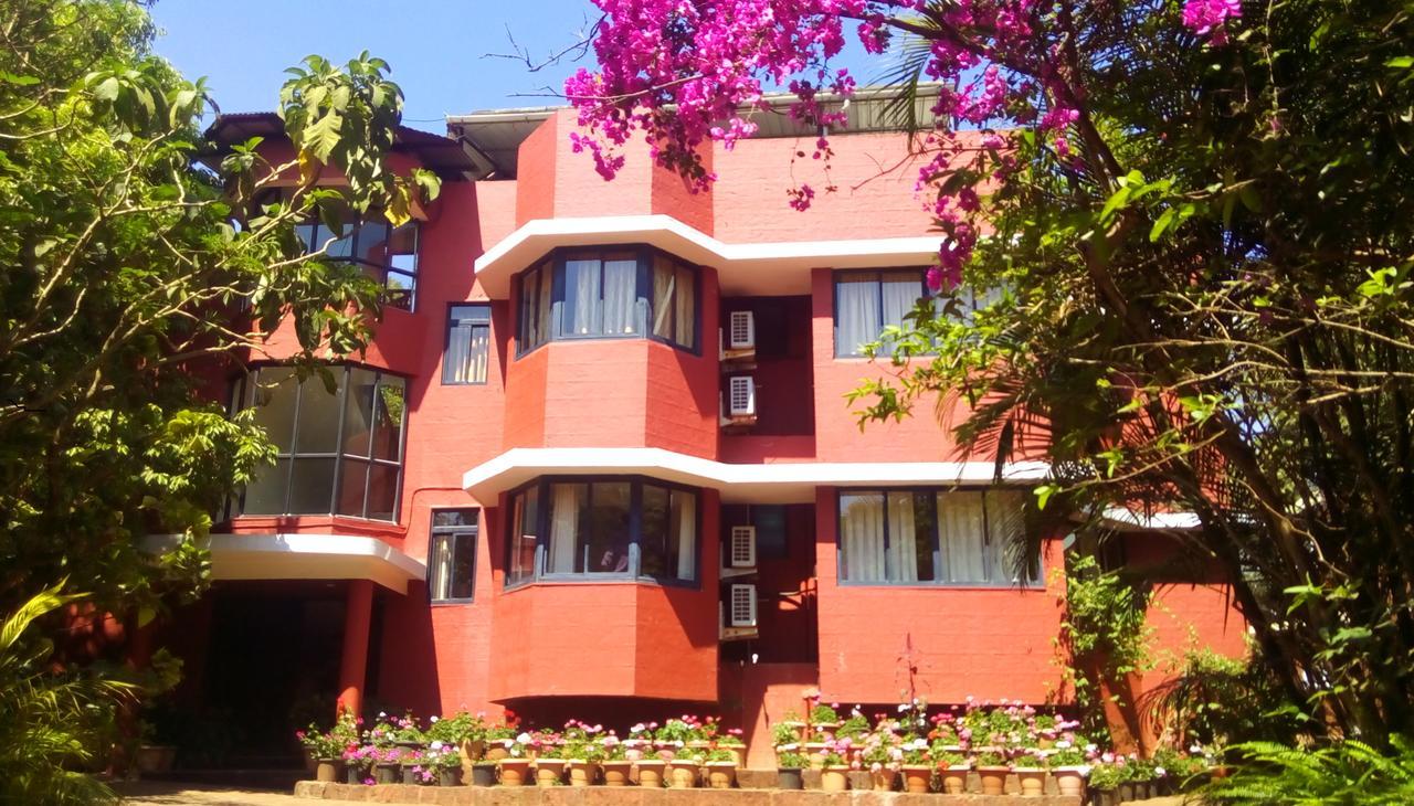 Hotel Tree Top Mahābaleshwar Exteriör bild